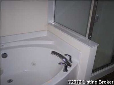 9016 Teak Dr, Louisville, KY 40228 - photo 7