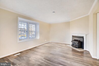 554 Burlington Ct, Edgewood, MD 21040 - photo 5