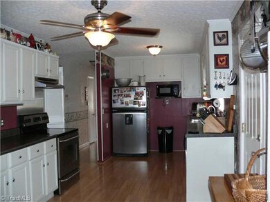 3135 Plainfield Rd, Sophia, NC 27350 - photo 3