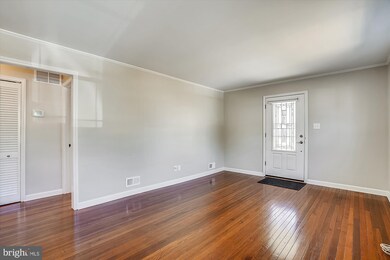 1809 Cromwood Rd, Parkville, MD 21234 - photo 3