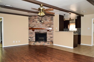 Fireplace for cozy winter evenings.