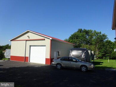 10204 Orenda Dr, Greencastle, PA 17225 - photo 4