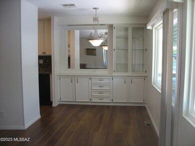 5396 Flying W Dining Area R