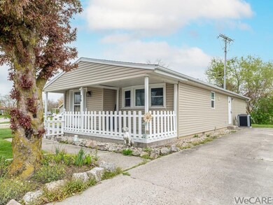 34 Eastlake Dr, Wapakoneta, OH 45895 - photo 2