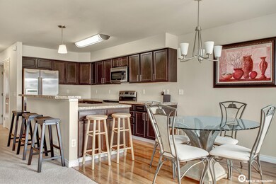 22_DiningKitchen