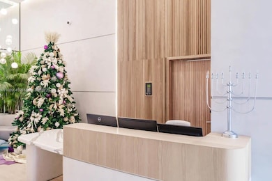 227 NE 2nd St unit 3001, Miami, FL 33132 - photo 4