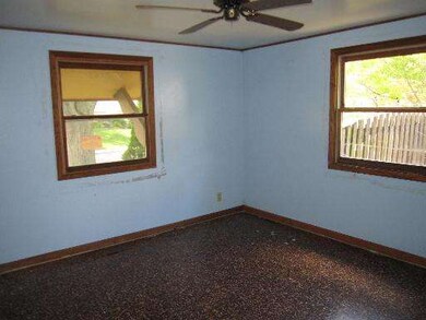 104 Pecos Cir, Carpentersville, IL 60110 - photo 7