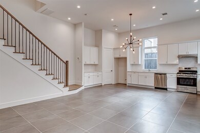 8926 Spring Knoll Forest Dr, Houston, TX 77080 - photo 4