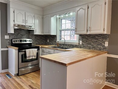 2011 Townview Dr unit 18, Kannapolis, NC 28081 - photo 3