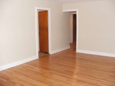 1012 Flossmoor Ave, Waukegan, IL 60085 - photo 3