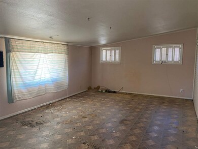 2405 Tulane Ave, Alamogordo, NM 88310 - photo 2