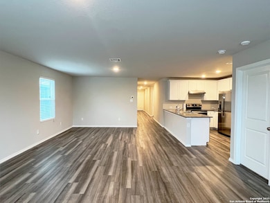 1919 Fieldfare, New Braunfels, TX 78130 - photo 5