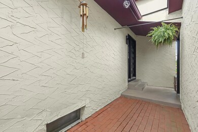 3-web-or-mls-5968-lisa-st