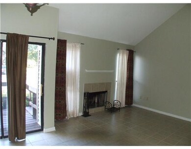 221 Plimsol Other unit 221, Slidell, LA 70460 - photo 2