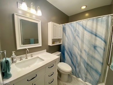 12 Cherokee Ave, Lake Hiawatha, NJ 07034 - photo 7