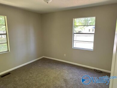 524 Diversey St, Rainbow City, AL 35906 - photo 7