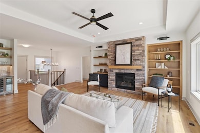 2340 Green Leaf Cir, Norwalk, IA 50211 - photo 5