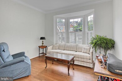 8828 Carpenters Hall Dr, Lorton, VA 22079 - photo 5