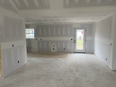 303 W Coffee St, Manchester, TN 37355 - photo 4