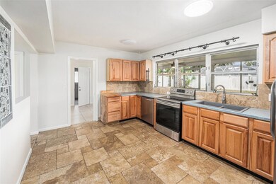 15 S Nimbus Ave, Clearwater, FL 33765 - photo 5