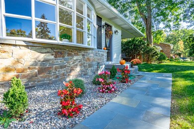 29 Cherry Tree Rd, Albany, NY 12211 - photo 4