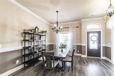 Lots of light in welcoming entry