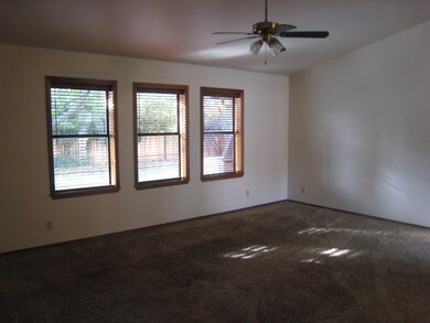 1865 El Verano St, Redding, CA 96002 - photo 6