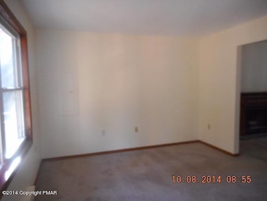 1140 Country Place Dr, Tobyhanna, PA 18466 - photo 3