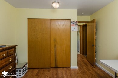 Bedroom/closet