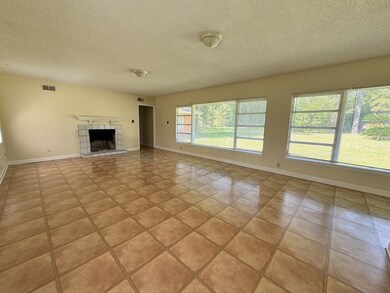 2421 Cherry Laurel Ln, Albany, GA 31705 - photo 4