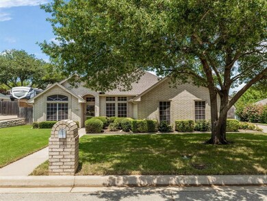 909 Overton Dr, Weatherford, TX 76086 - photo 2