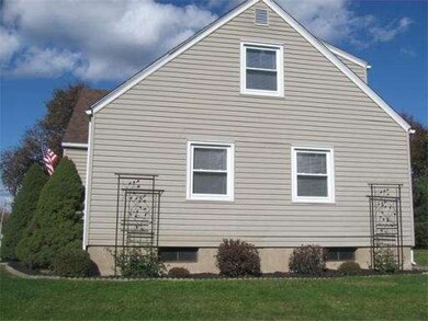 163 Hafey St, Chicopee, MA 01013 - photo 5