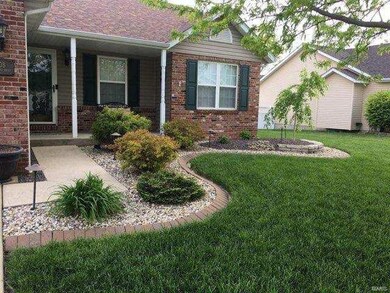 908 Woodland Dr, Maryville, IL 62062 - photo 2