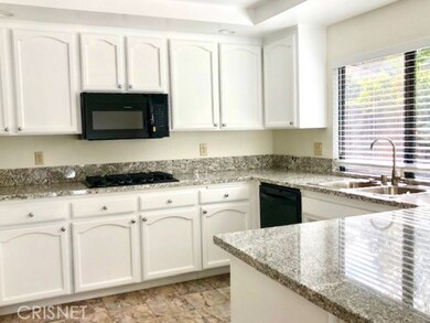 5253 Calderon Rd, Woodland Hills, CA 91364 - photo 7