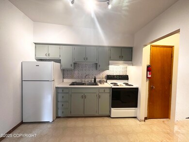 939 W 12th Ave unit 1, Anchorage, AK 99501 - photo 3