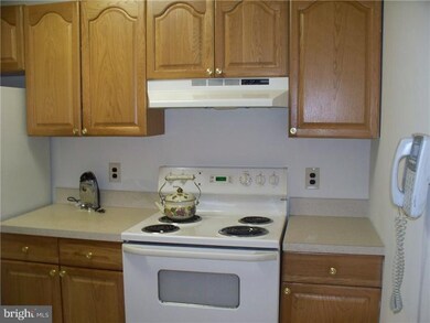 6 Charles Carroll Bldg unit 6, Blackwood, NJ 08012 - photo 2