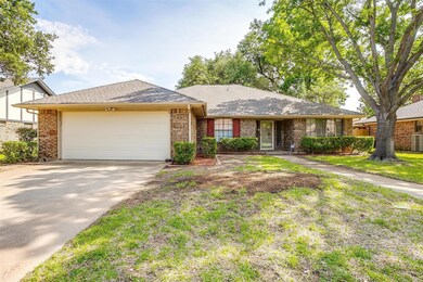 2505 Sunshine Ct, Bedford, TX 76021 - photo 3