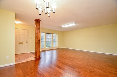 10359 Briar Forest Dr unit 413, Houston, TX 77042 - photo 3