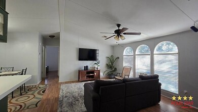 139 Maple Ridge Ln unit 181, Davenport, FL 33897 - photo 2