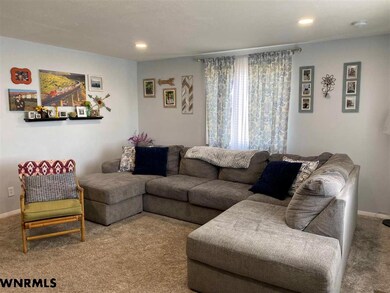 1715 E 29th St, Scottsbluff, NE 69361 - photo 3