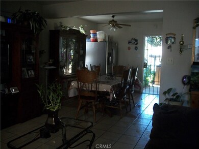 862 W Orange Grove Ave unit 2, Pomona, CA 91768 - photo 5
