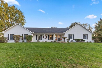 1001 Saddlewood Dr, Maryville, IL 62062 - photo 2