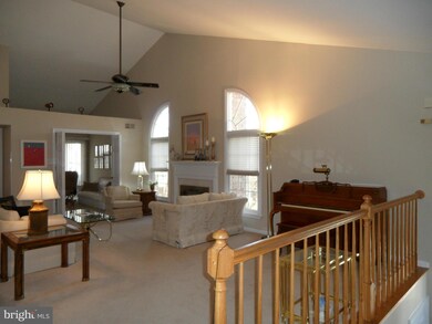 10838 Luxberry Dr, Rockville, MD 20852 - photo 7