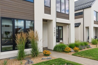 1192 NW Skyline Ranch Rd, Bend, OR 97703 - photo 4