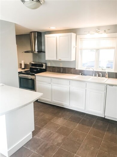 69 Crescent St, Henniker, NH 03242 - photo 6