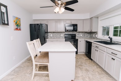 585 Sheridan St unit 46, Chicopee, MA 01020 - photo 6