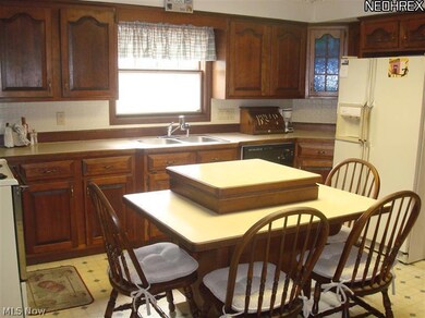 186 Lester Rd, New Franklin, OH 44319 - photo 4