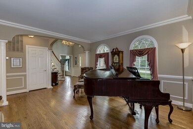 907 Malvern Hill Dr, Davidsonville, MD 21035 - photo 5