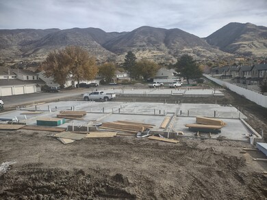 Surrounding community featuring a residential view and a mountain view