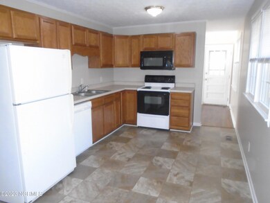 1012 Hendricks Ave, Jacksonville, NC 28540 - photo 4
